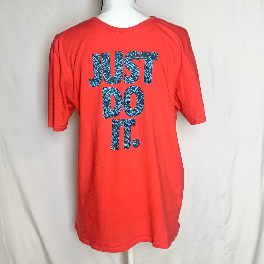 Red Nike blue plant printed shirt